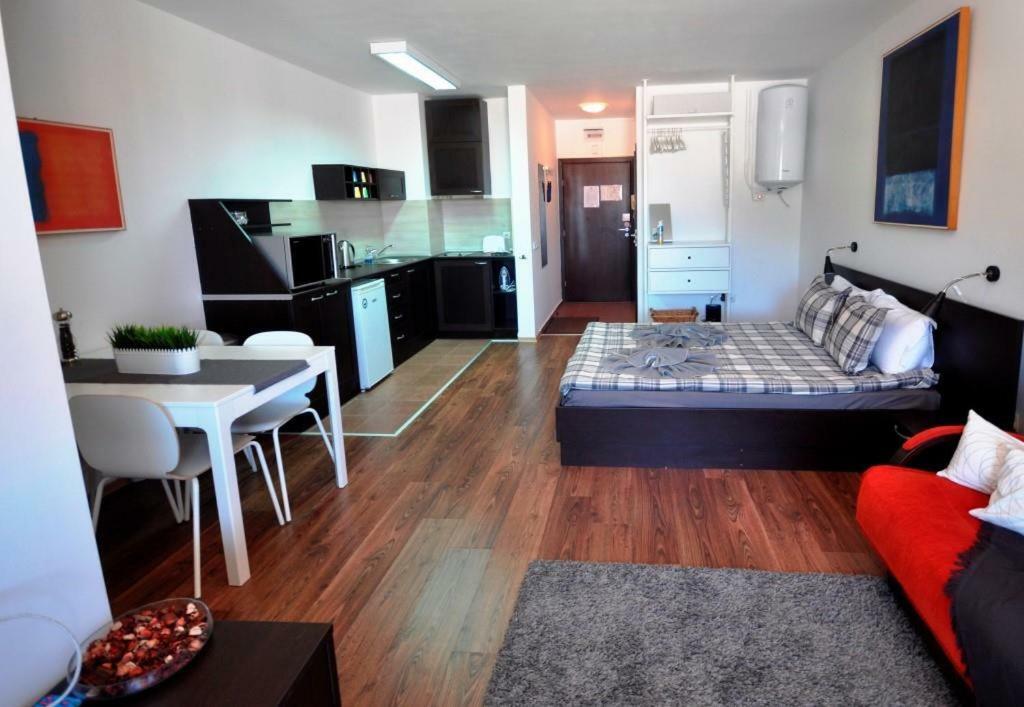 Apartman U Kompleksu Royal Towers Банско Экстерьер фото